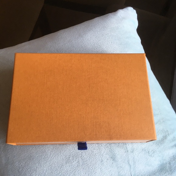 LOUIS VUITTON SMALL Orange Drawer Storage - Picture 3 of 12
